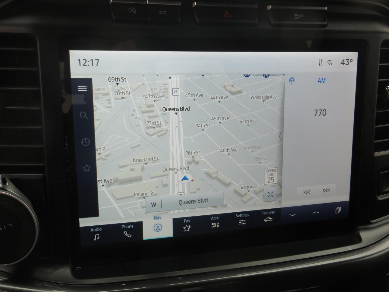 Ford F-150 XLT 4WD 2021