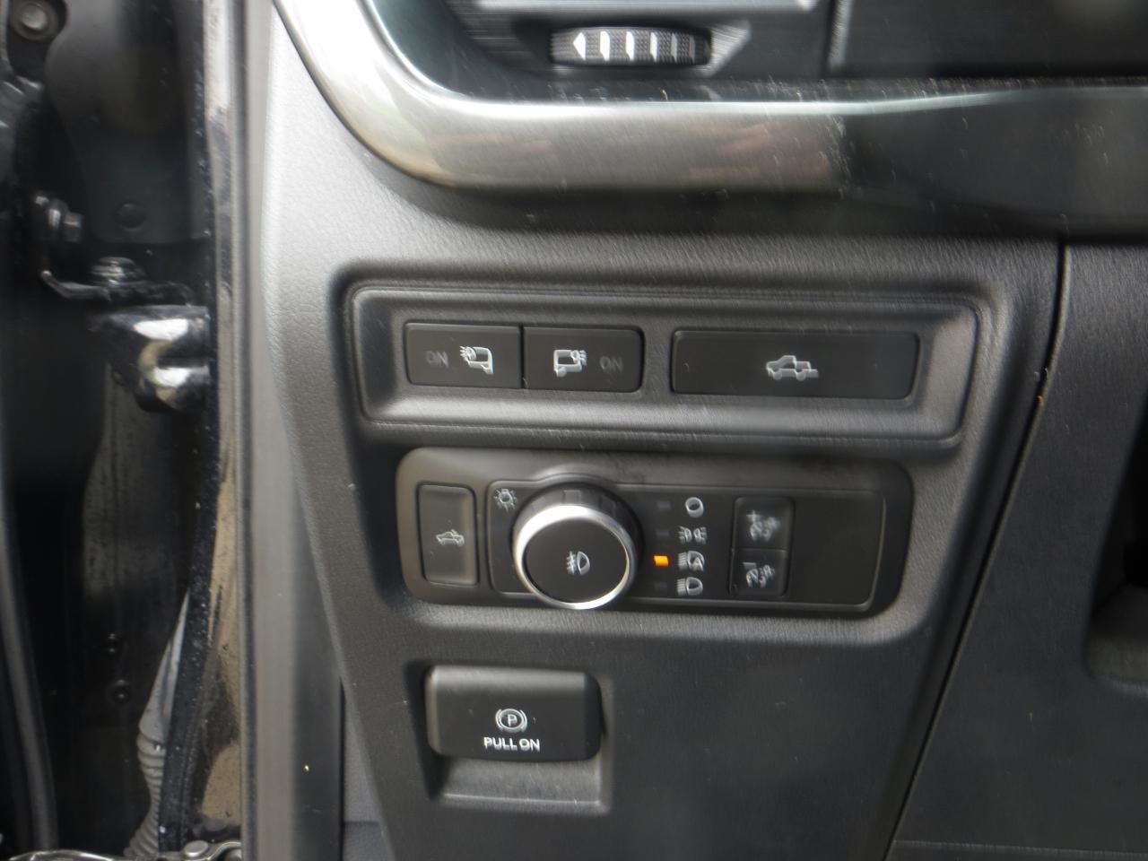 Ford F-150 XLT 4WD 2021