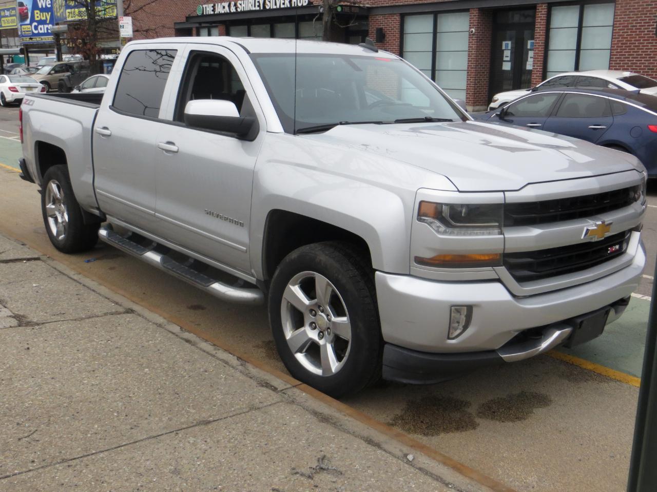 Chevrolet Silverado 1500 LT Crew Cab 4WD 2018