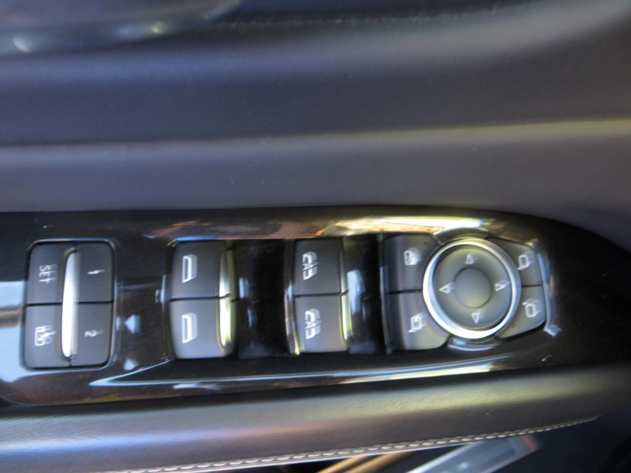 Cadillac Escalade Sport Platinum AWD 2022