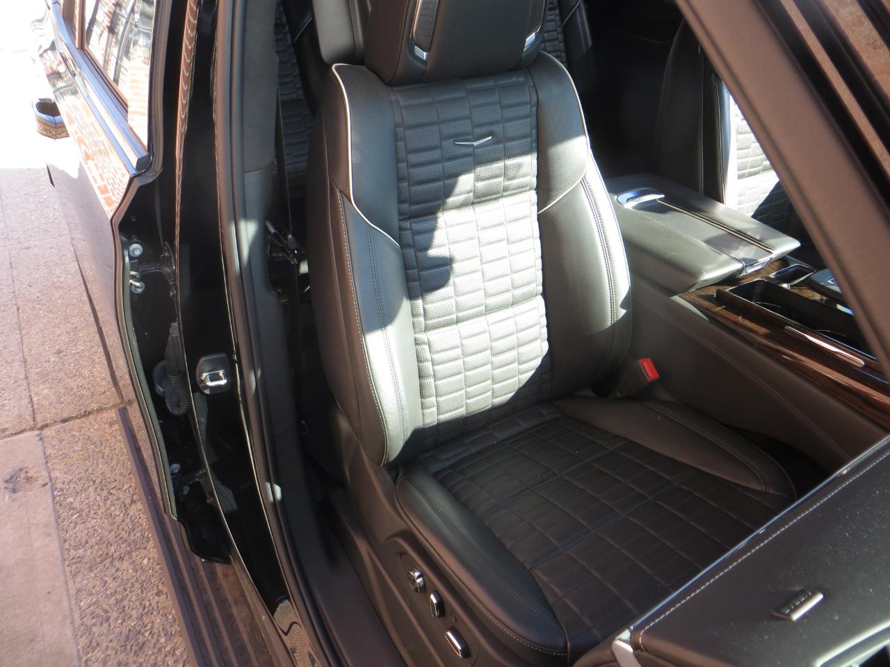 Cadillac Escalade Sport Platinum AWD 2022