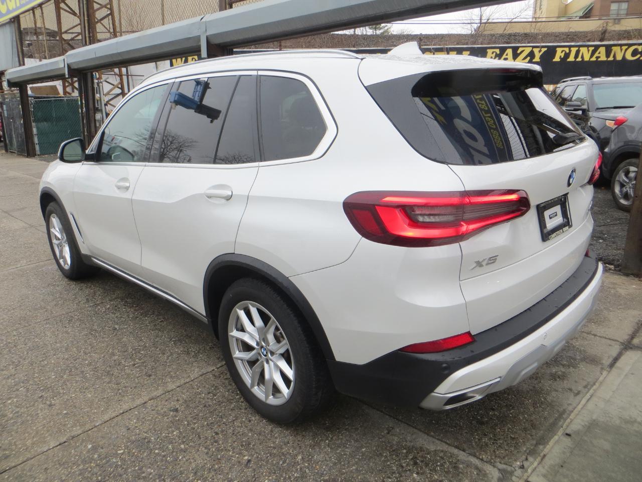 BMW X5 xDrive40i 2021