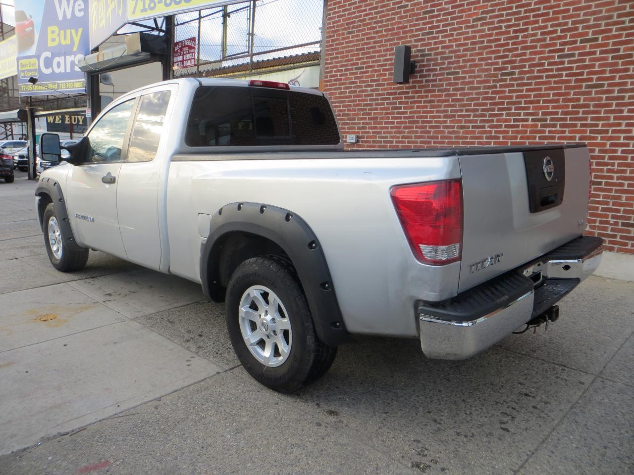 Nissan Titan XE King Cab 4WD 2005