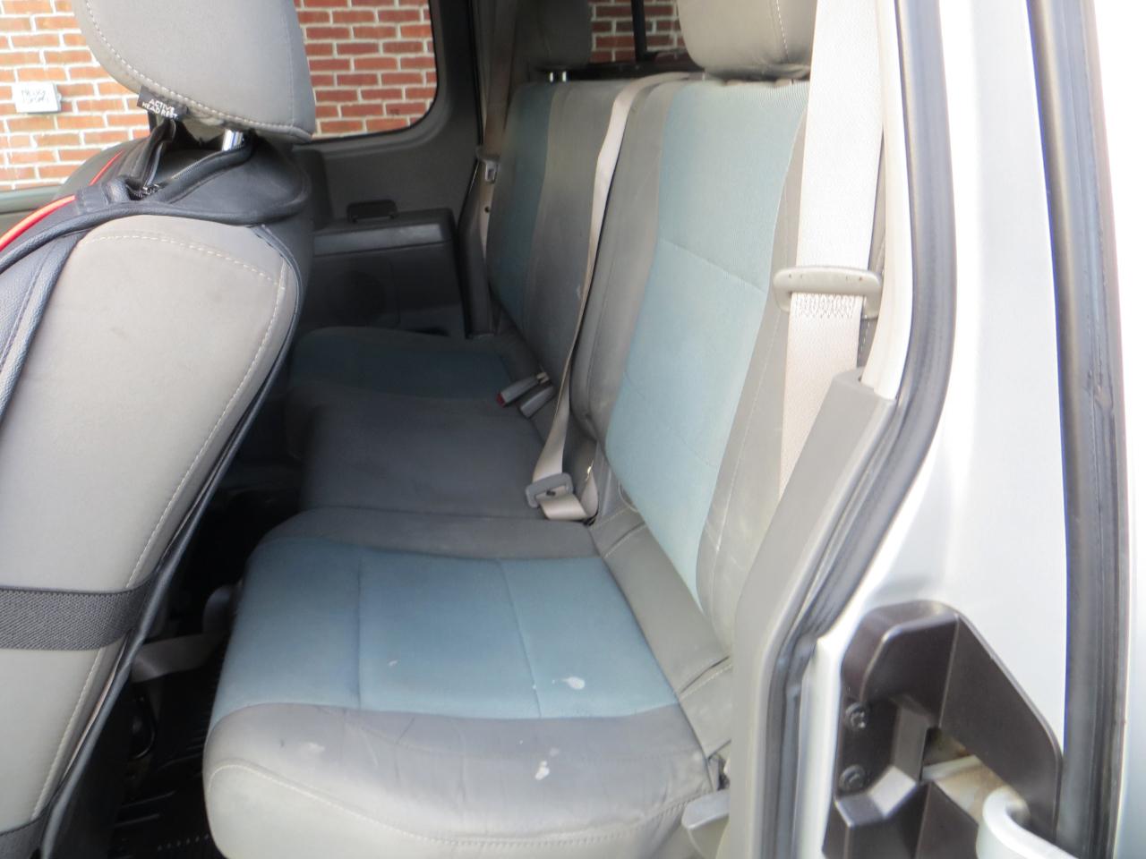 Nissan Titan XE King Cab 4WD 2005