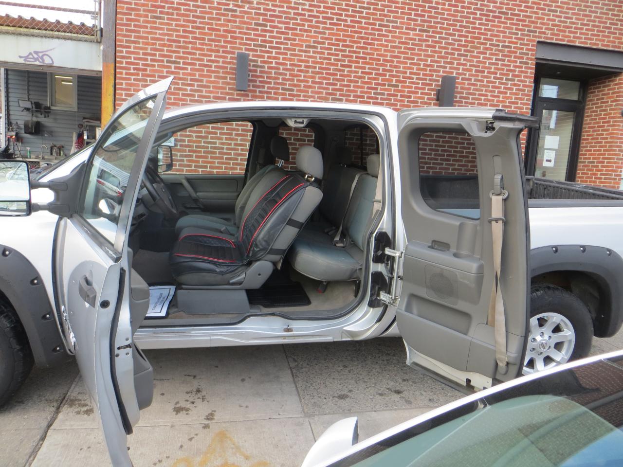 Nissan Titan XE King Cab 4WD 2005