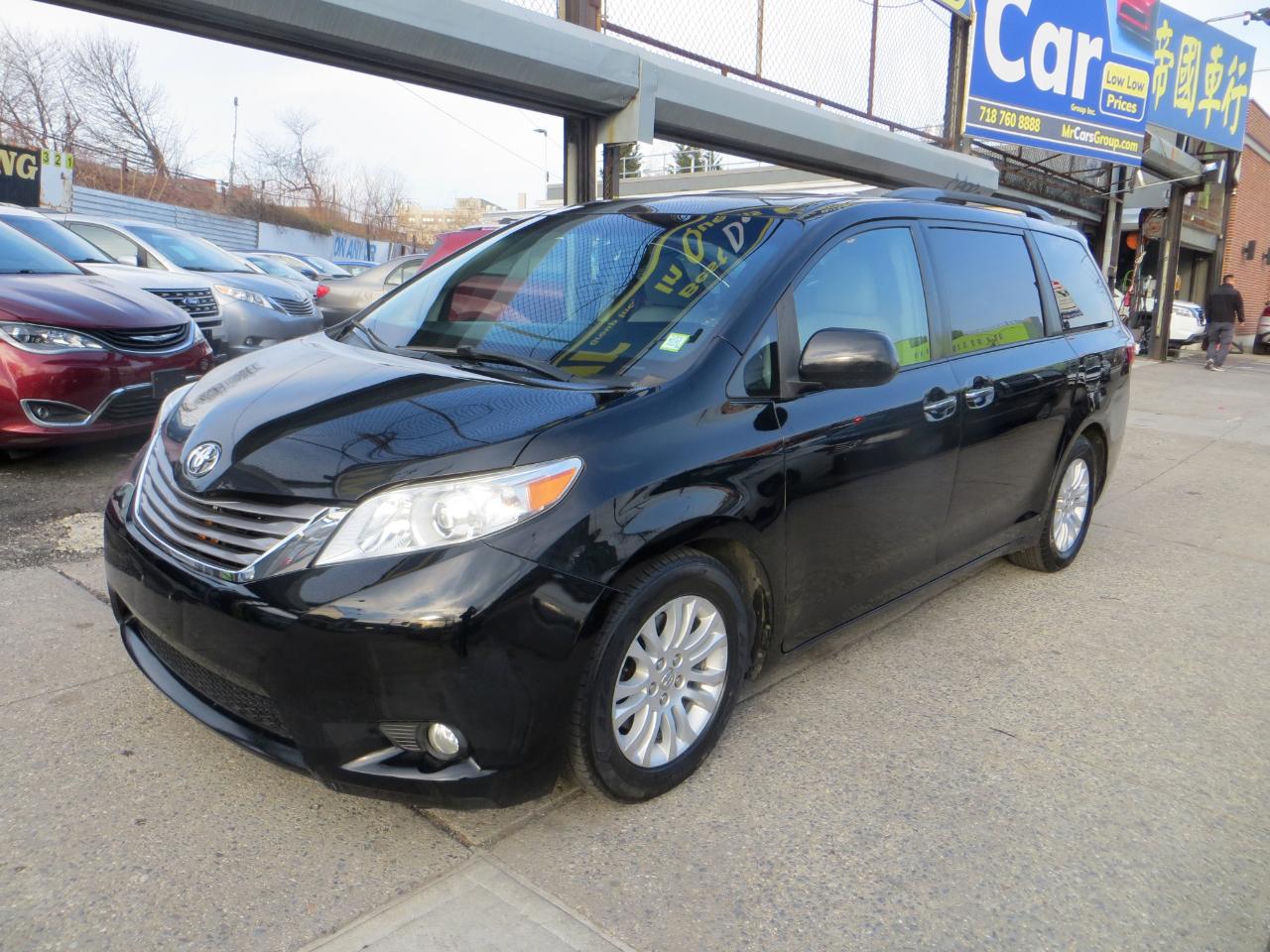 Toyota Sienna  2016