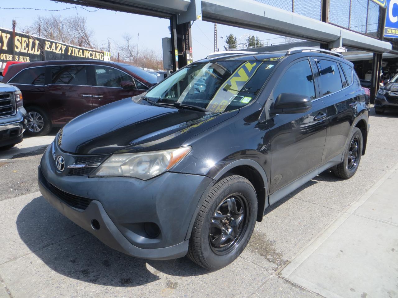 Toyota RAV4 LE AWD 2013