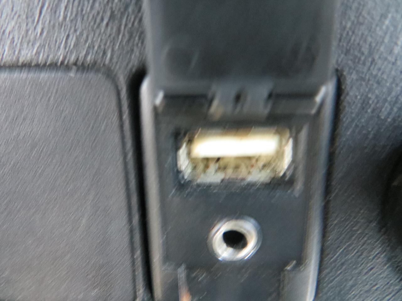 Toyota RAV4 LE AWD 2013