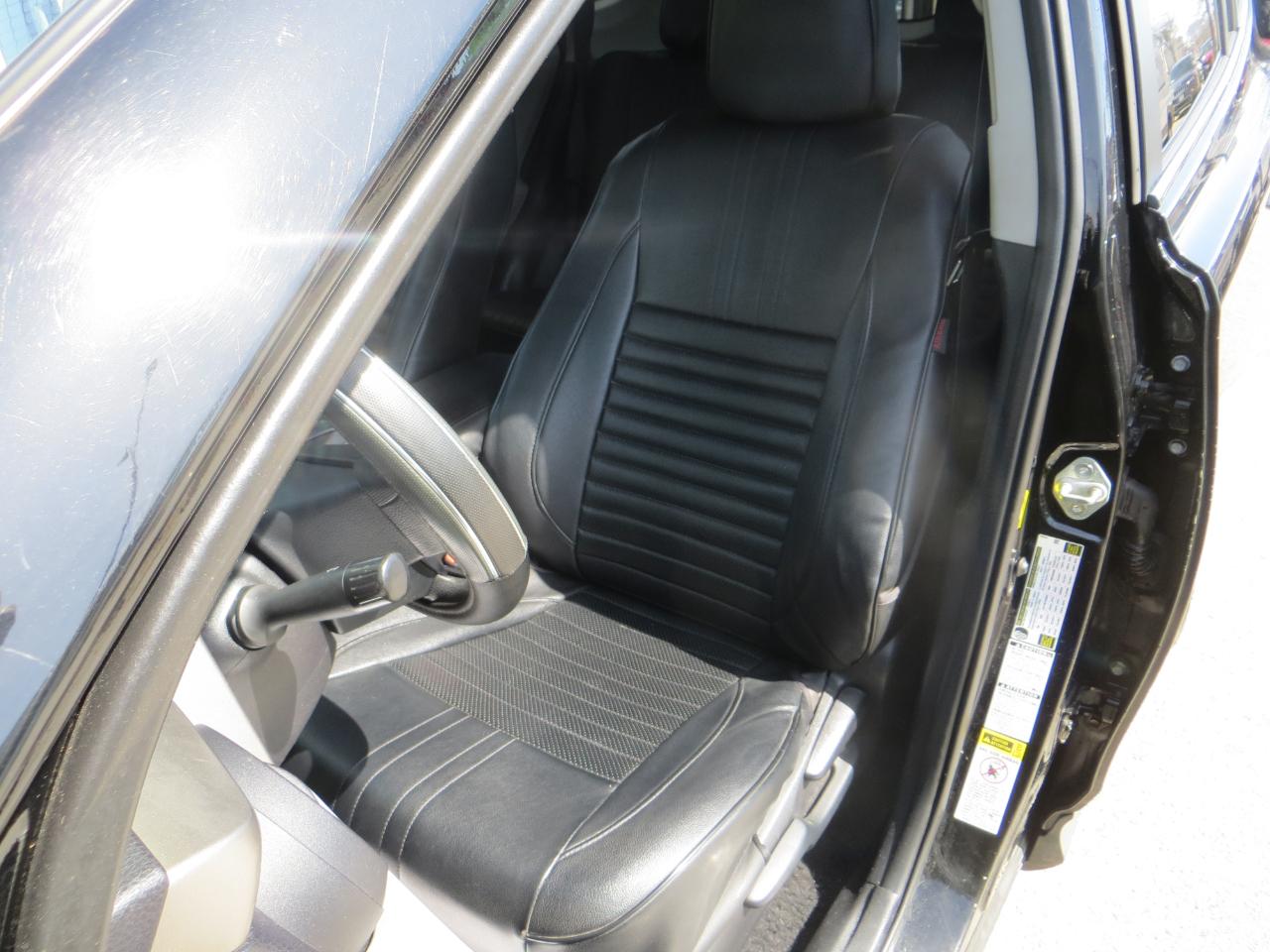 Toyota RAV4 LE AWD 2013