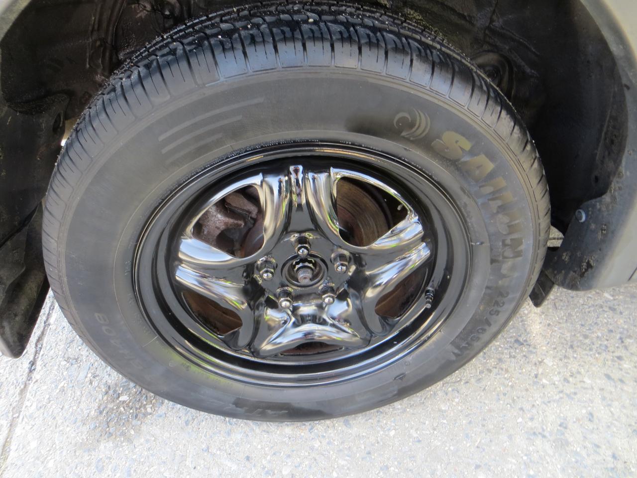 Toyota RAV4 LE AWD 2013