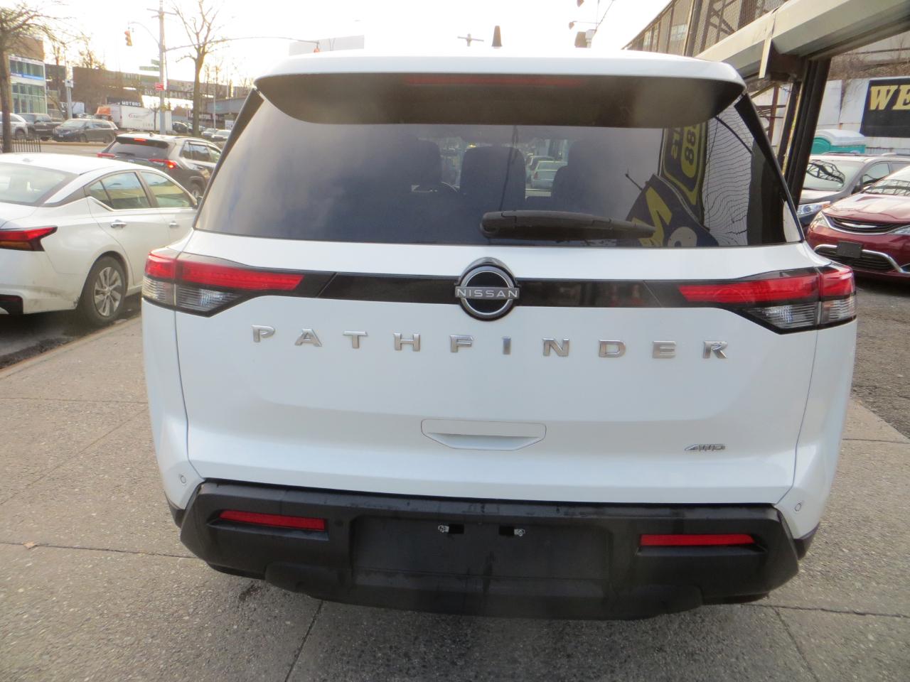 Nissan Pathfinder S 4WD 2023