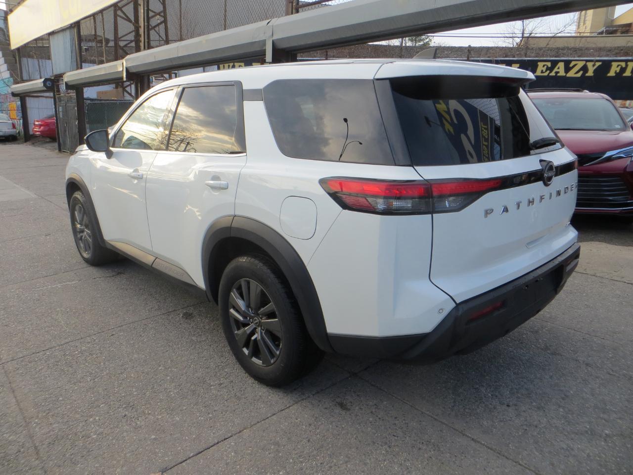 Nissan Pathfinder S 4WD 2023