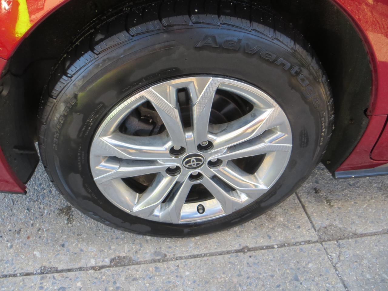 Toyota Sienna Platinum 7-Passenger AWD 2022