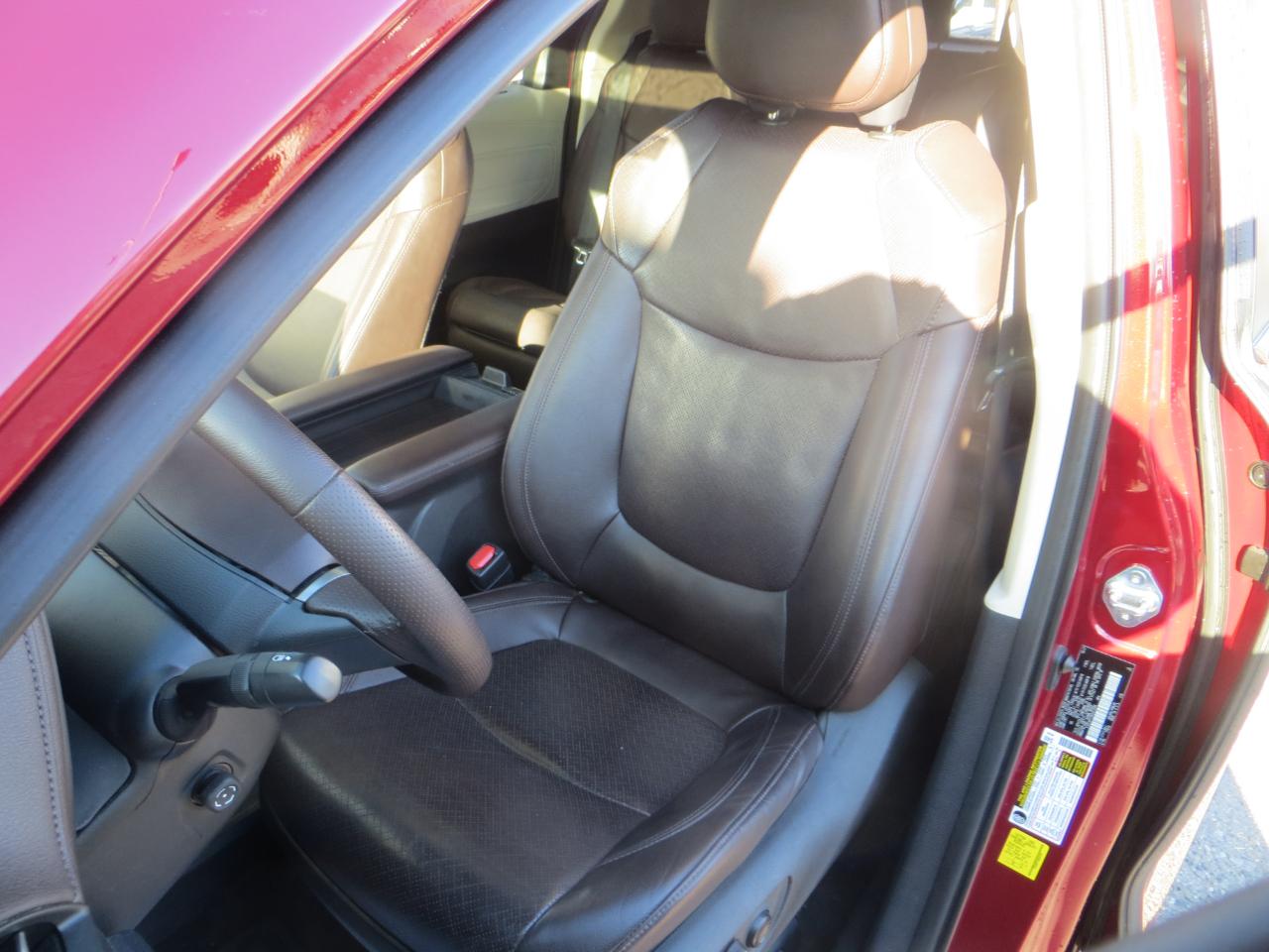 Toyota Sienna Platinum 7-Passenger AWD 2022