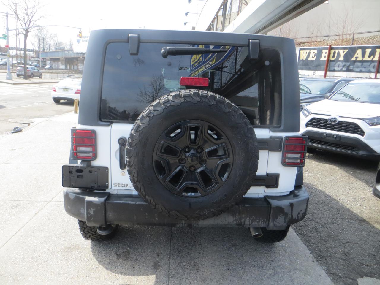 Jeep Wrangler Unlimited Sport 4WD 2013