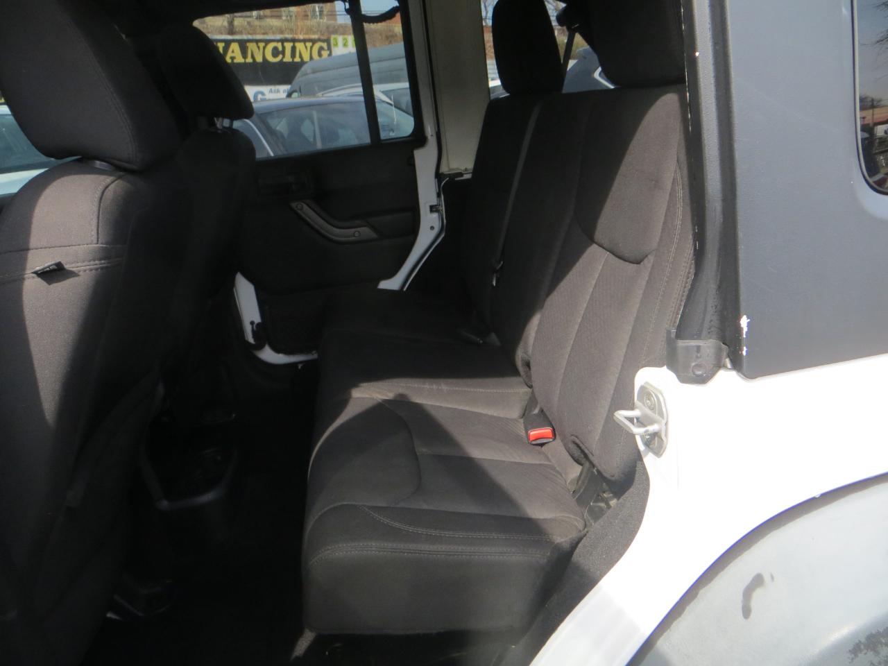 Jeep Wrangler Unlimited Sport 4WD 2013