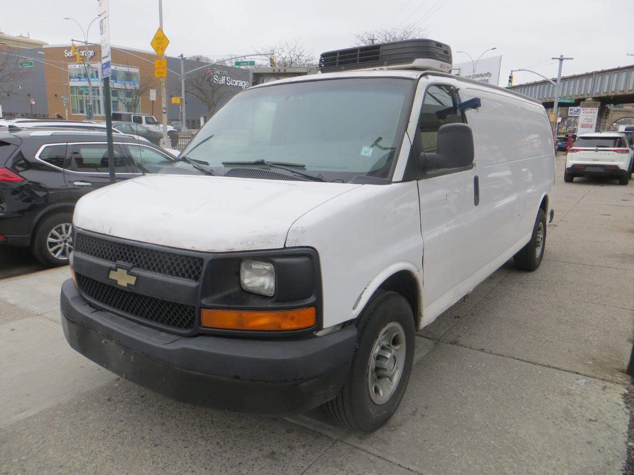 Chevrolet Express 2500 Cargo Extended 2011