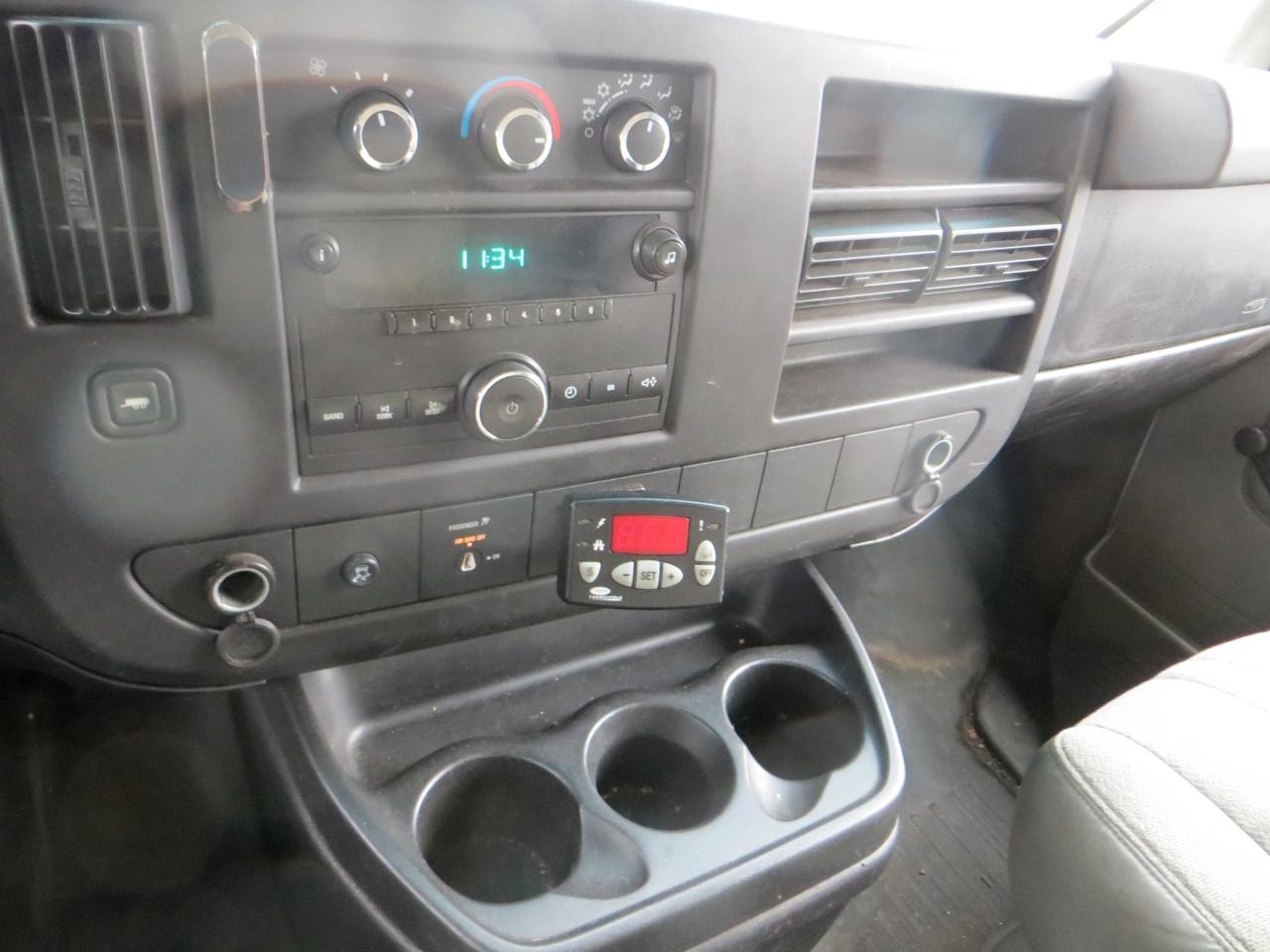 Chevrolet Express 2500 Cargo Extended 2011