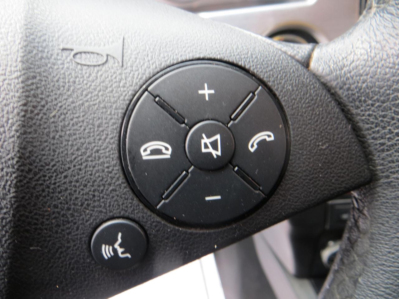 Mercedes-Benz GLK-Class GLK350 4MATIC 2010