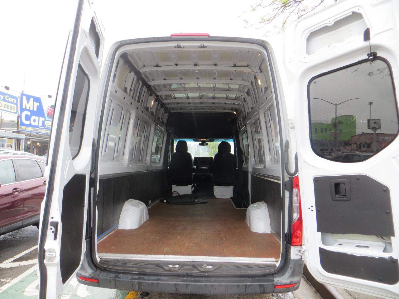 Mercedes-Benz Sprinter  2023