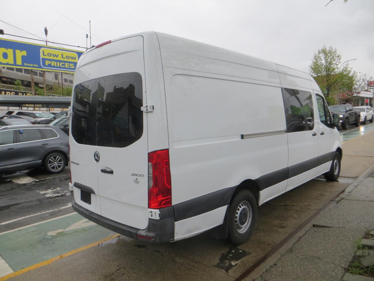 Mercedes-Benz Sprinter  2023