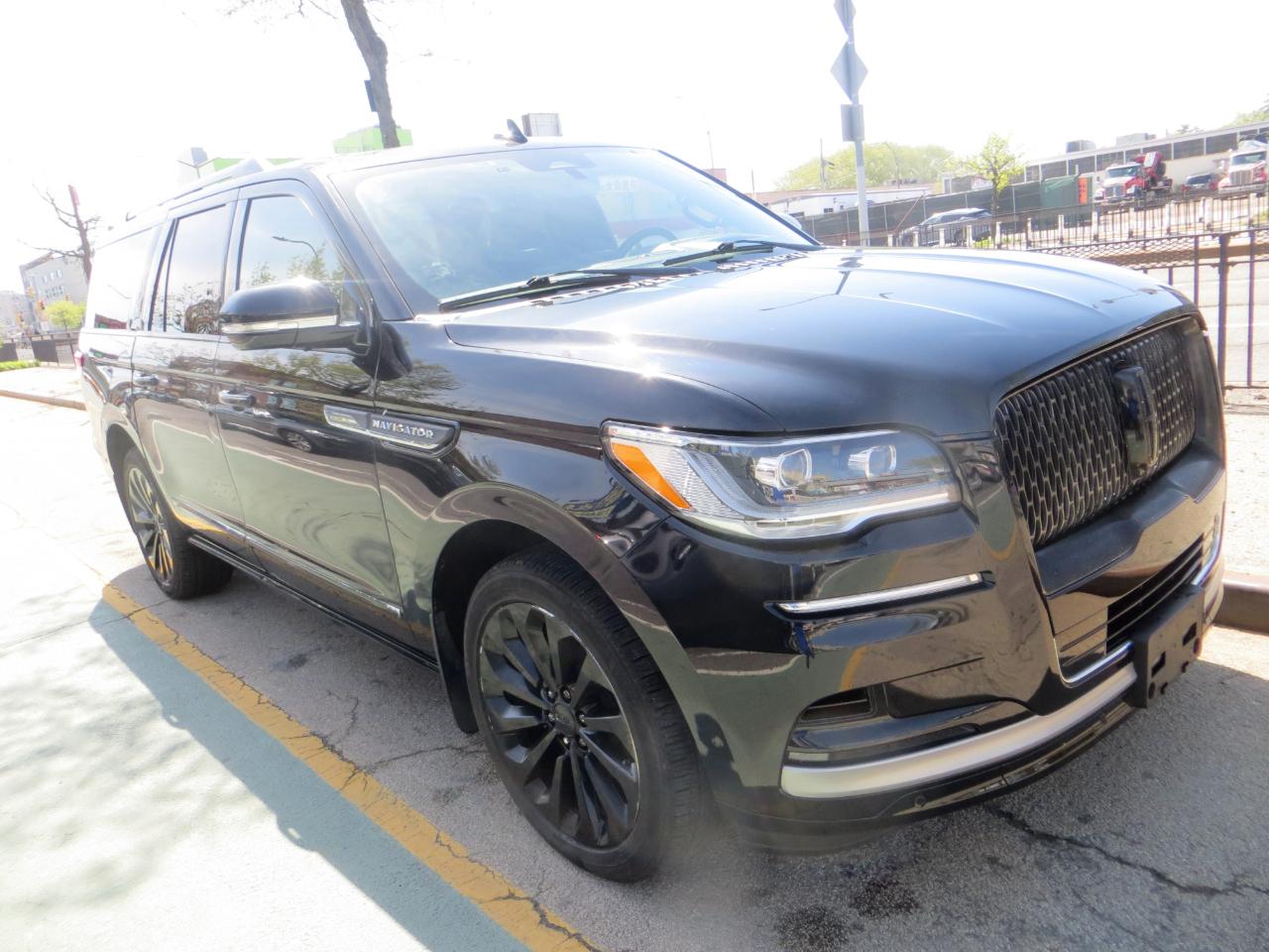 Lincoln Navigator L Reserve 4WD 2022