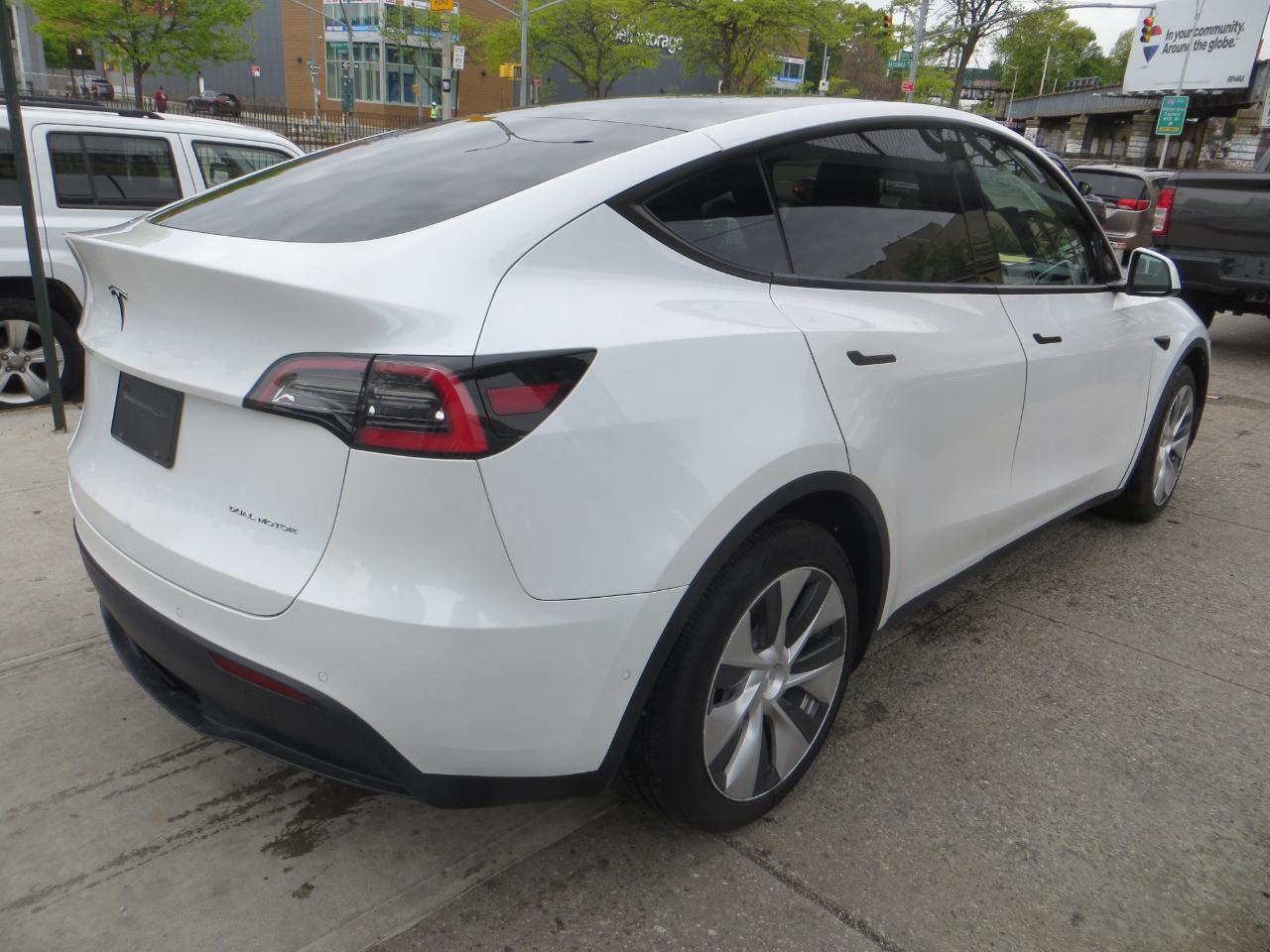 Tesla Model Y Long Range 2021