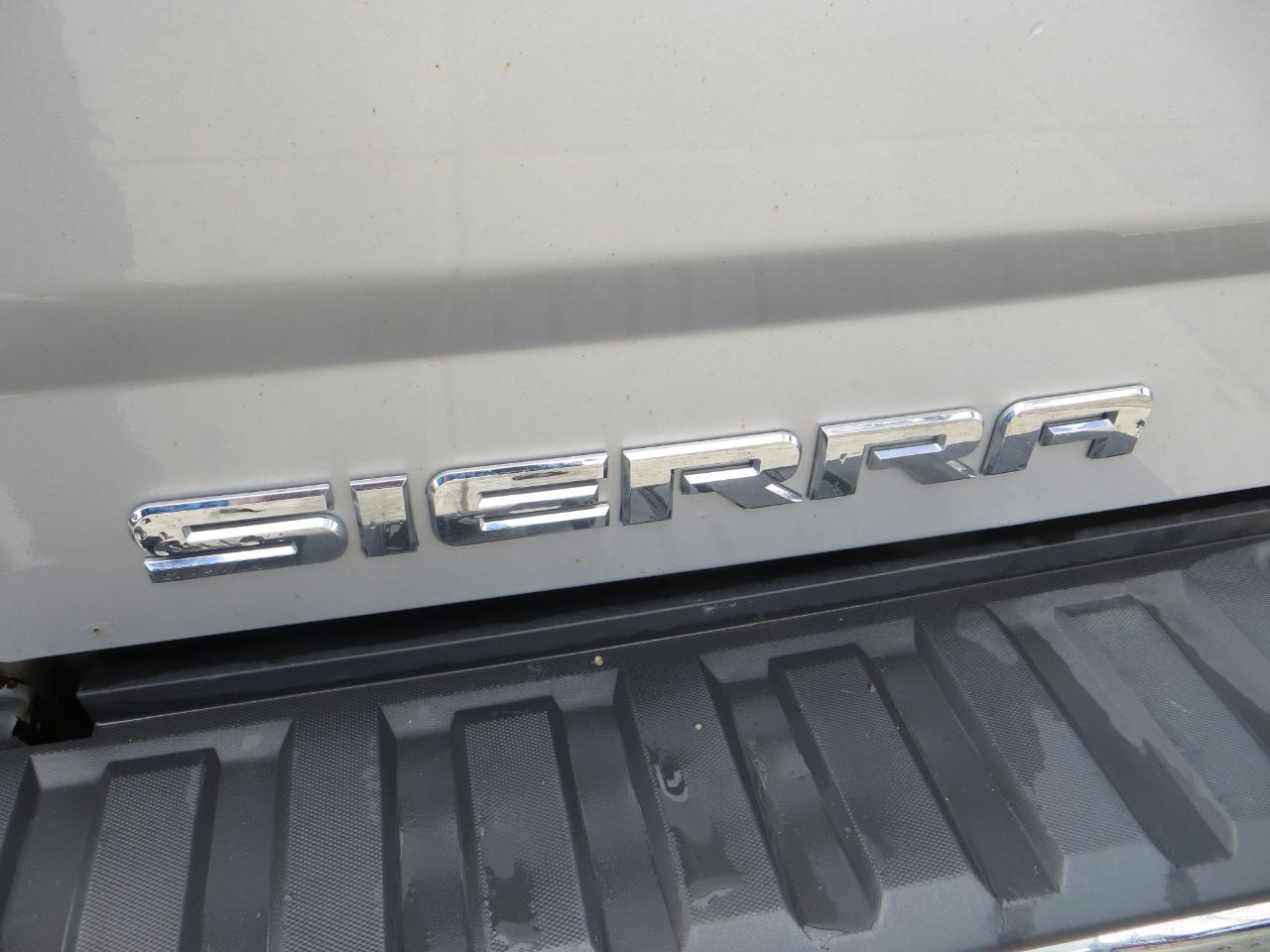 GMC Sierra 1500 SLE Double Cab 4WD 2015