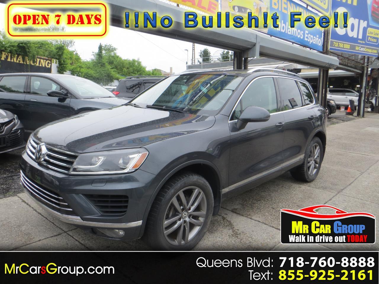 2016 Volkswagen Touareg V6 Lux's photo