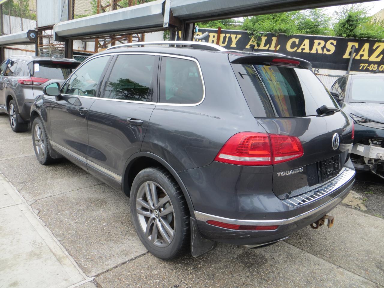 Volkswagen Touareg  2016