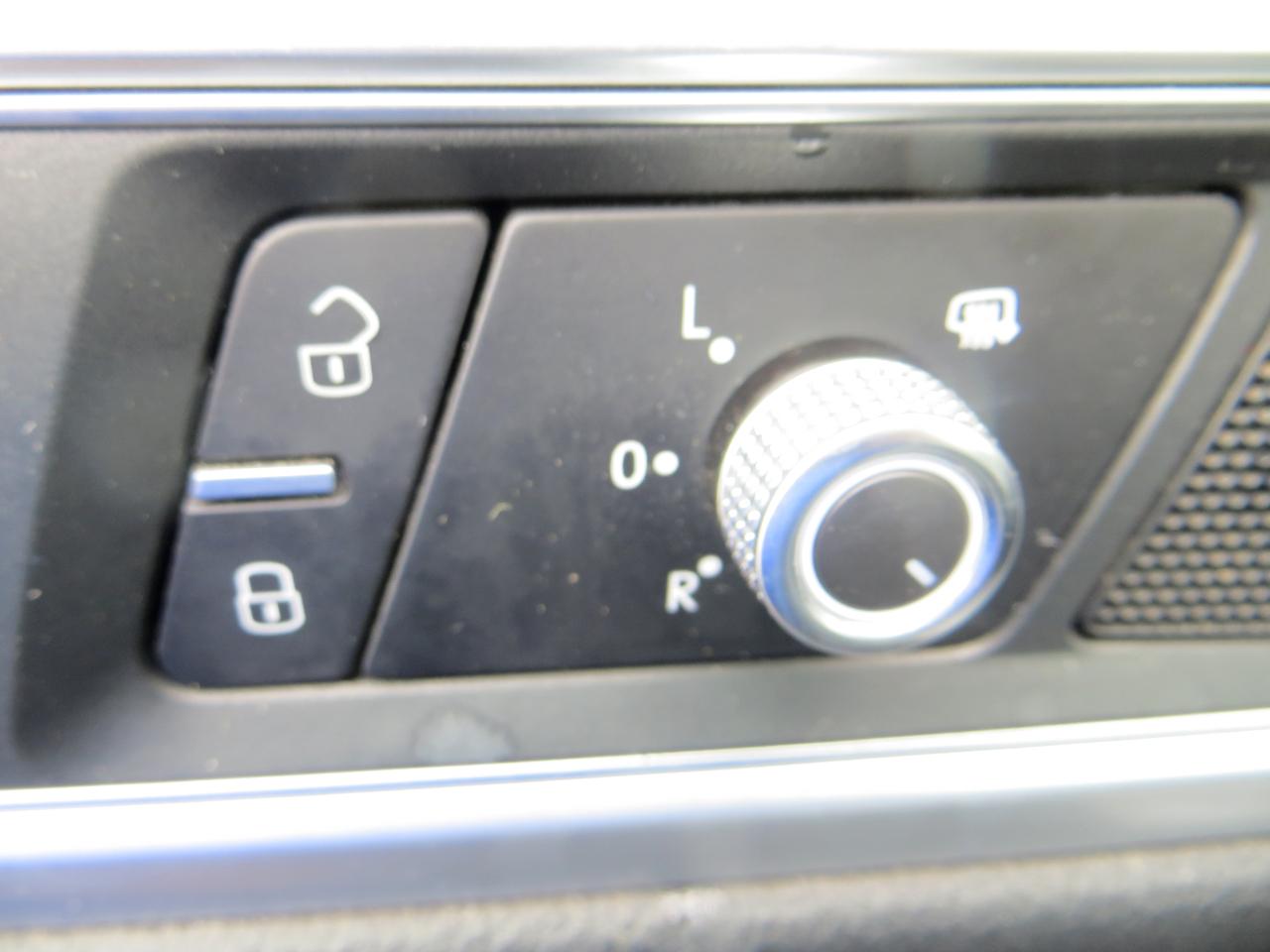 Volkswagen Touareg  2016
