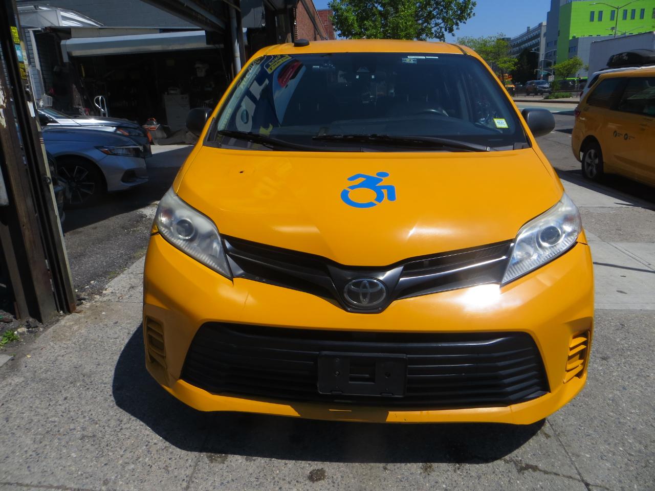 Toyota Sienna L 7-Passenger 2019