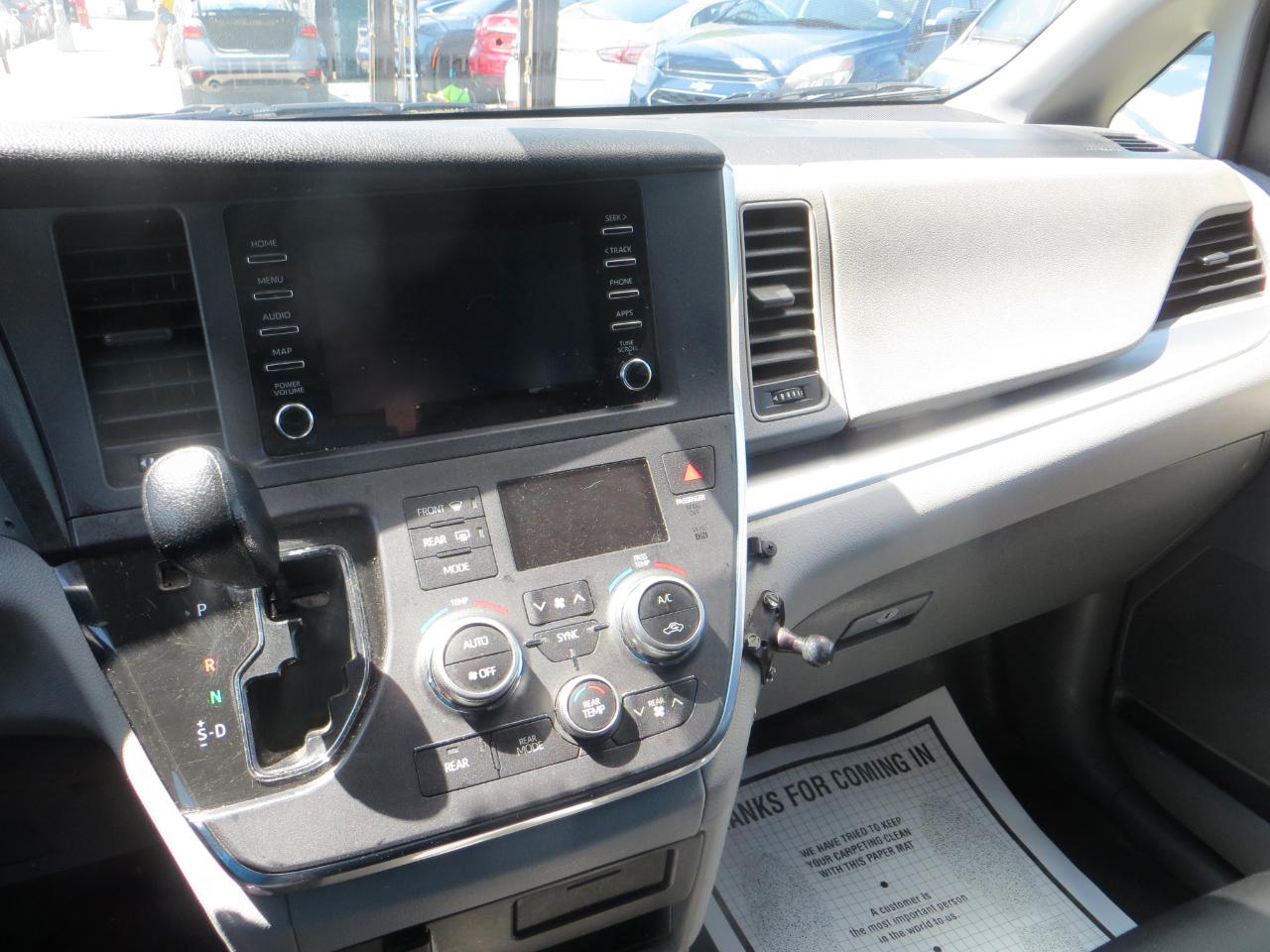 Toyota Sienna L 7-Passenger 2019