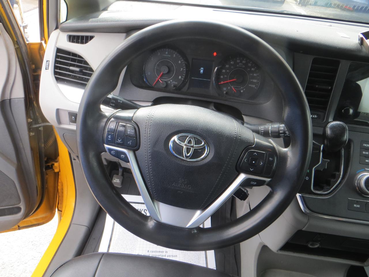 Toyota Sienna L 7-Passenger 2017