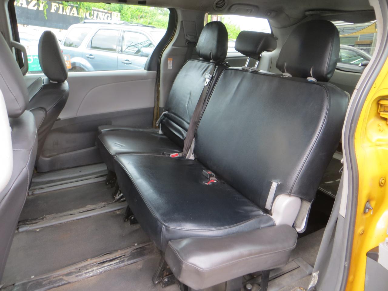 Toyota Sienna L 7-Passenger 2017