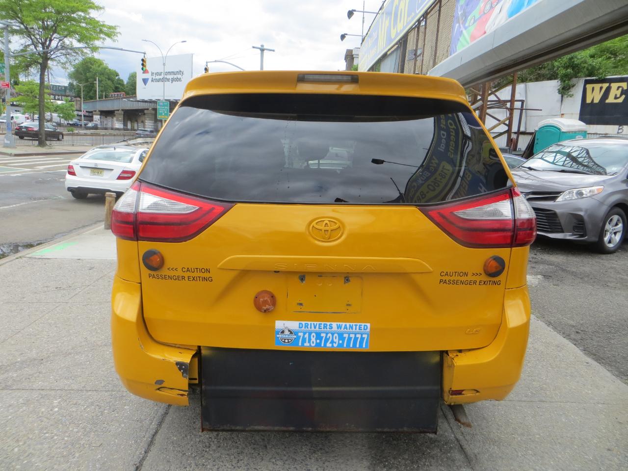 Toyota Sienna L 7-Passenger 2017