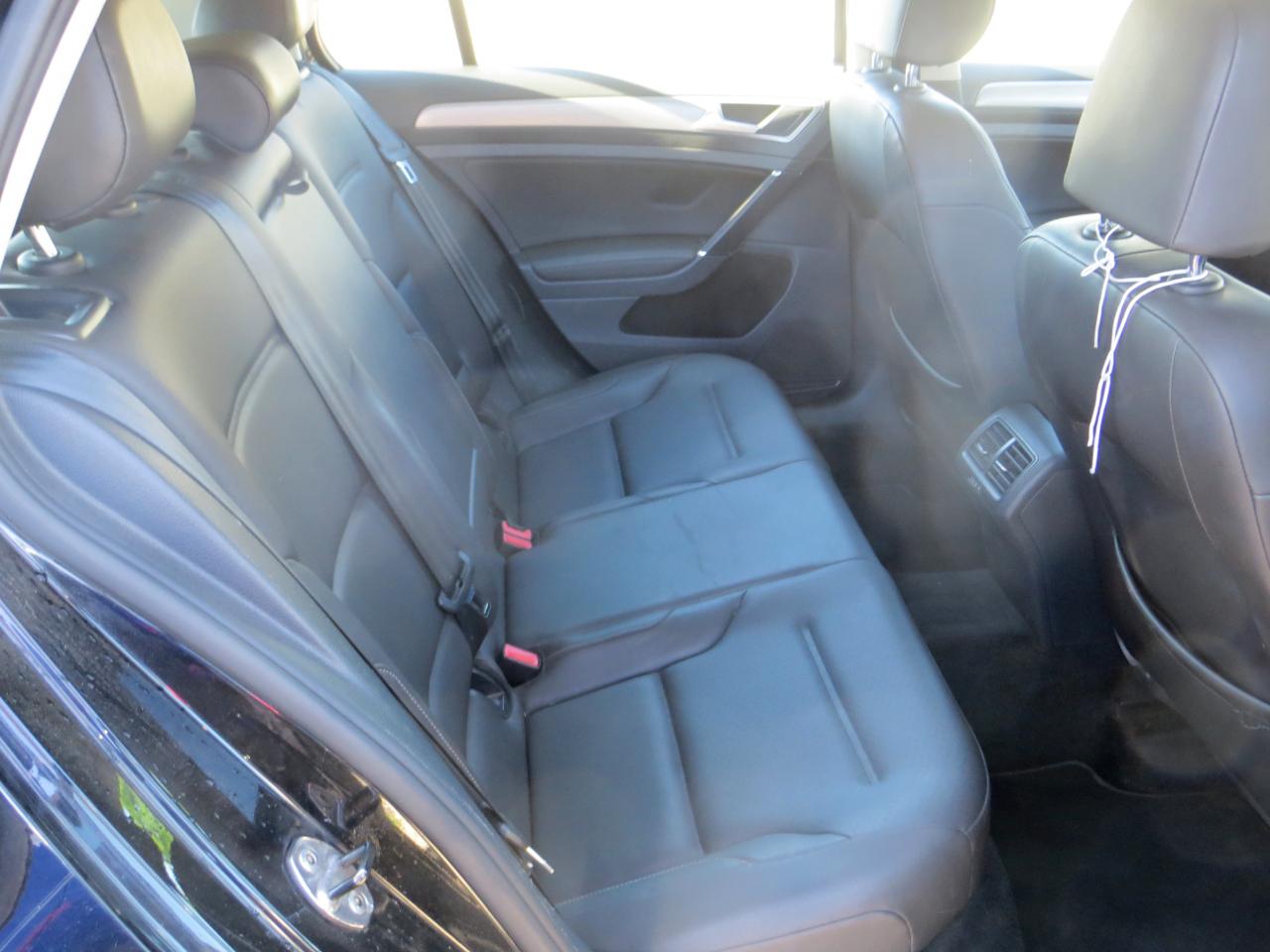 Volkswagen Golf  2015