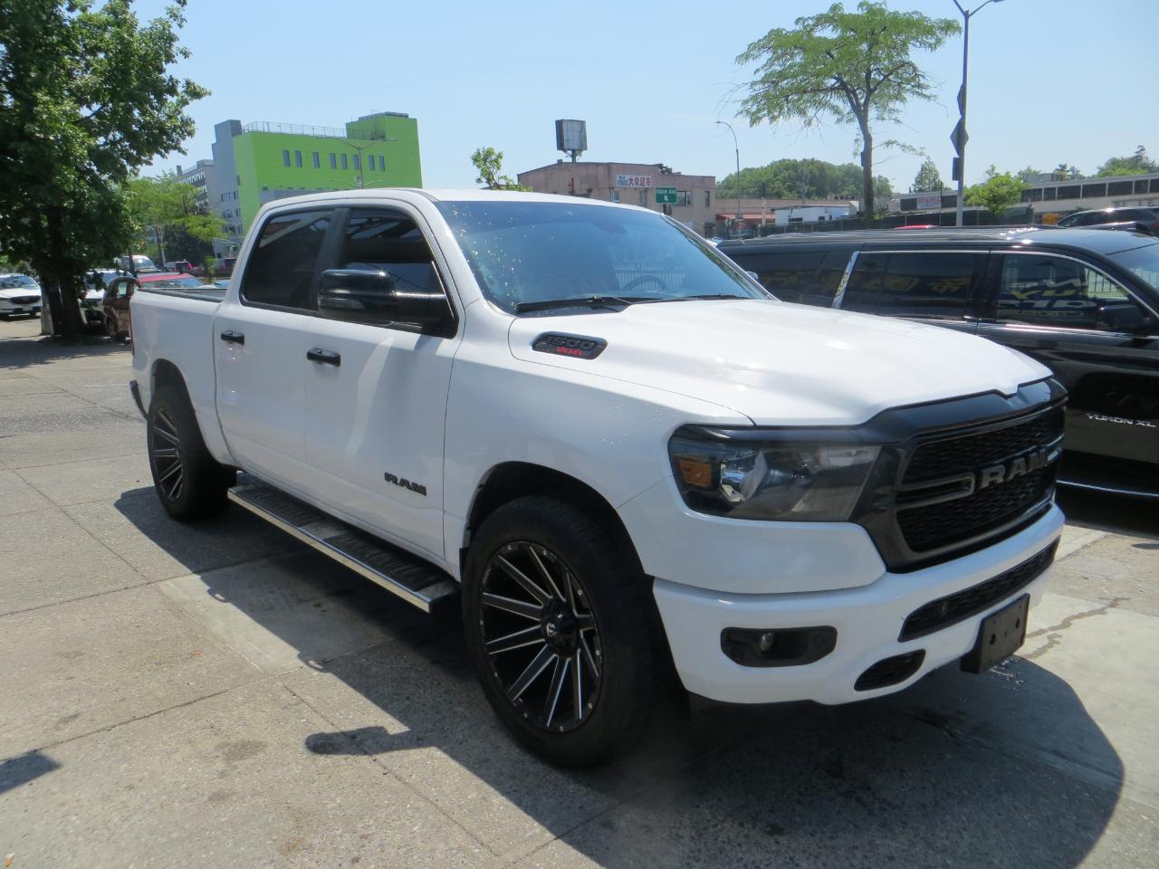 RAM 1500 Big Horn Crew Cab SWB 4WD 2023