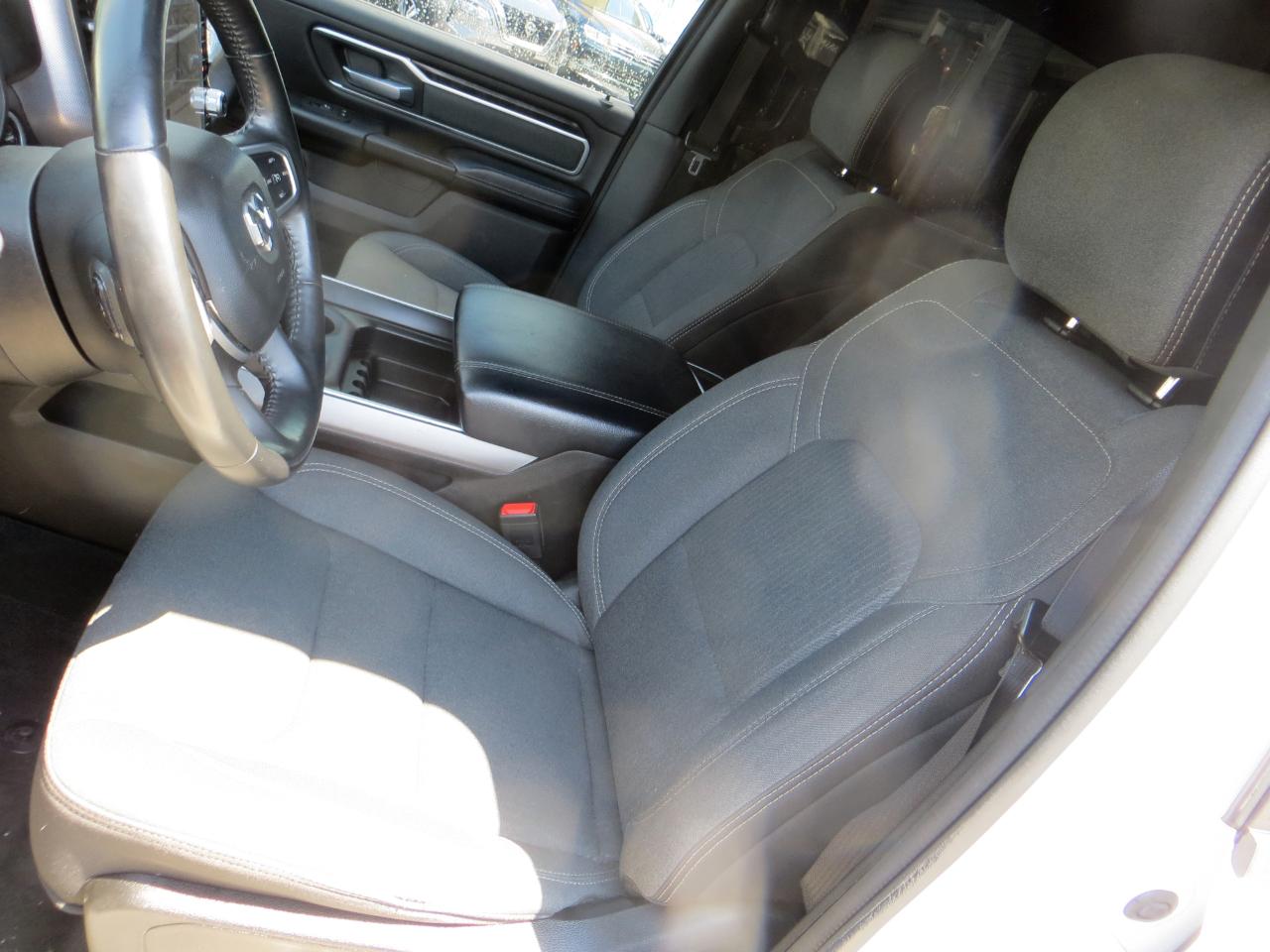 RAM 1500 Big Horn Crew Cab SWB 4WD 2023