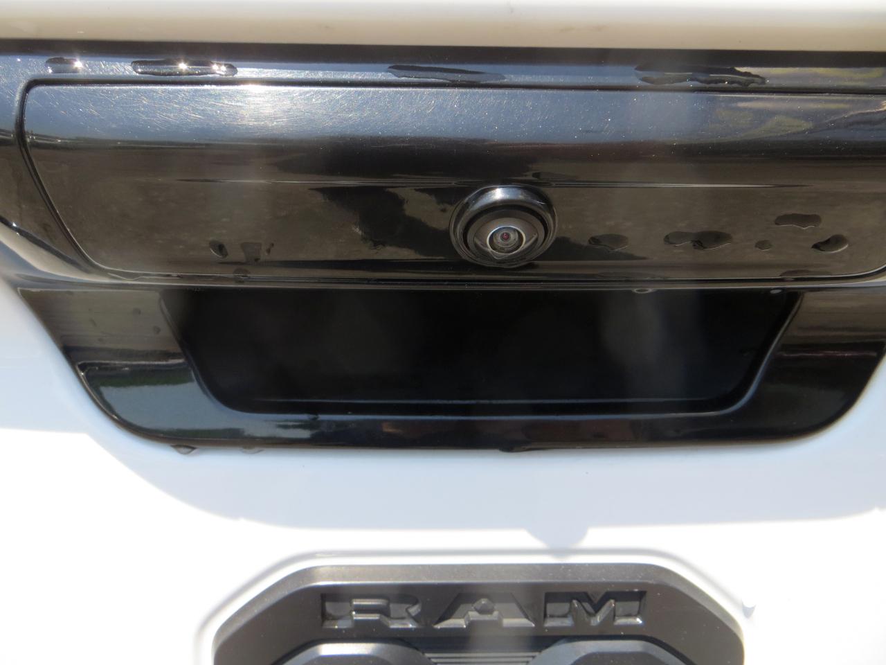 RAM 1500 Big Horn Crew Cab SWB 4WD 2023