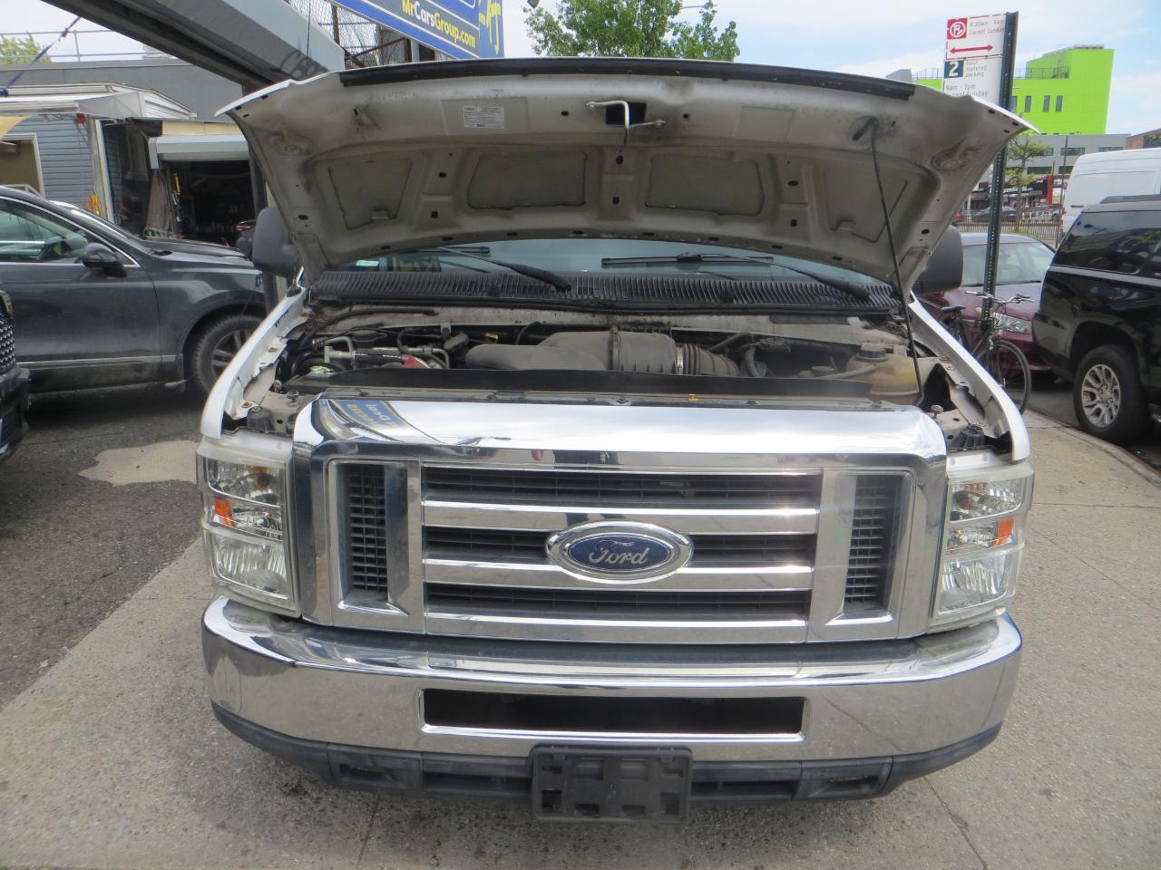 Ford Econoline  2014