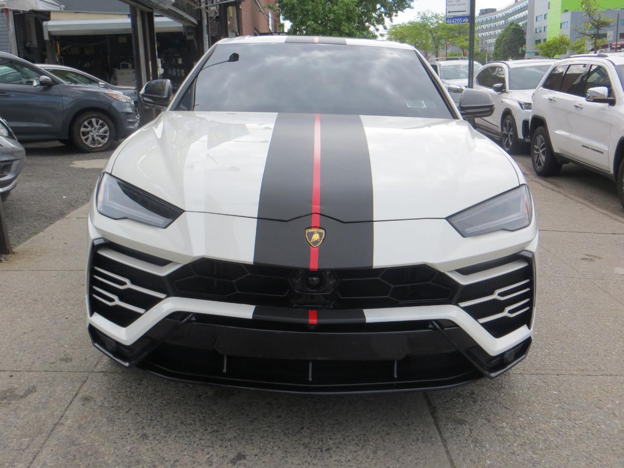 Lamborghini Urus Base 2022