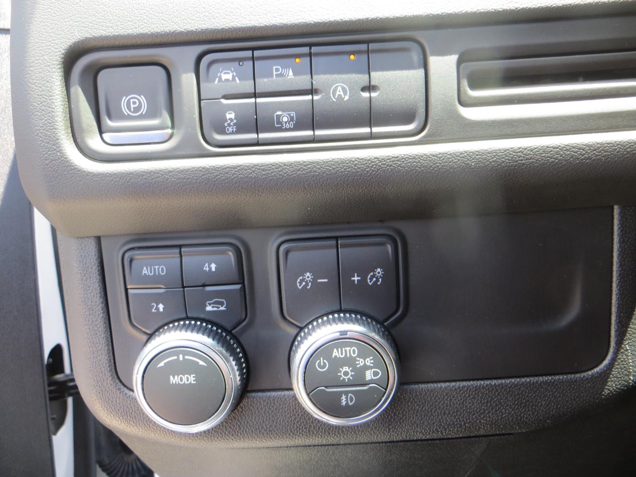GMC Yukon SLT 4WD 2024