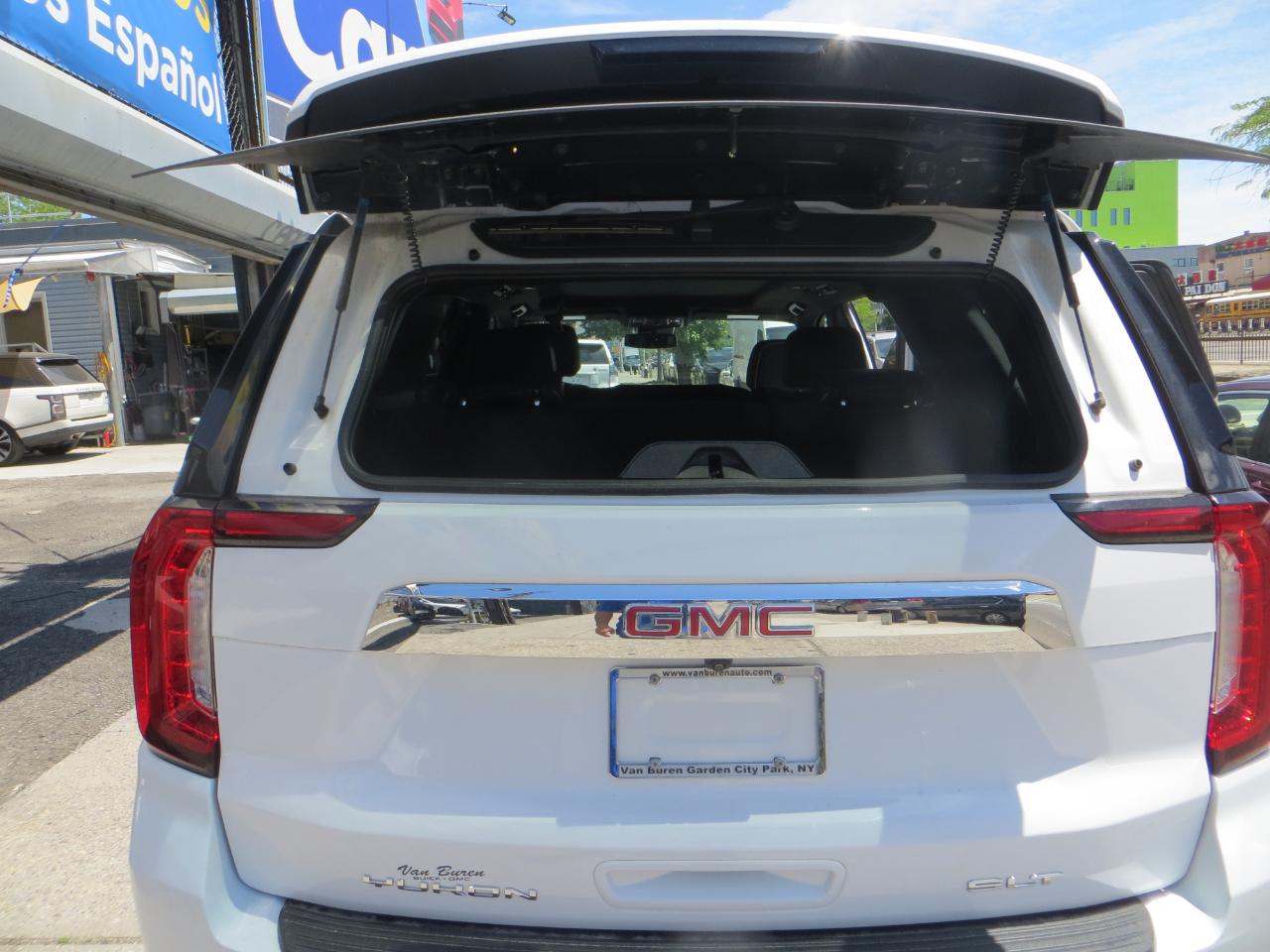 GMC Yukon SLT 4WD 2024