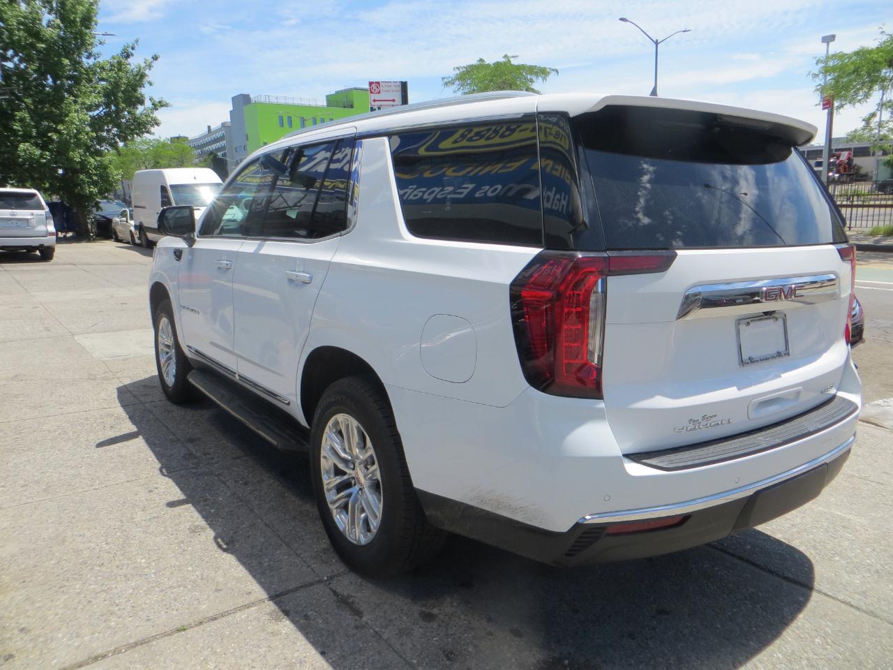 GMC Yukon SLT 4WD 2024