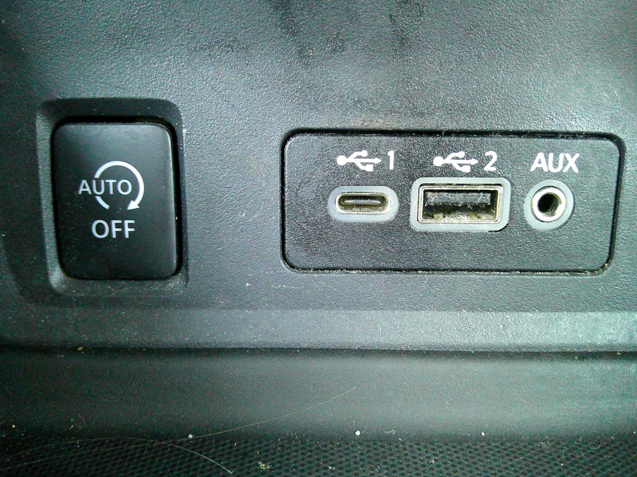 Nissan Sentra SV 2024