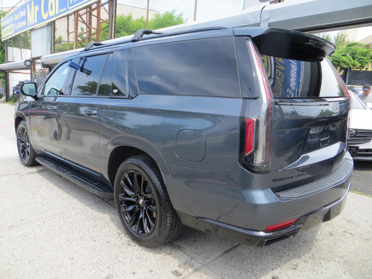 Cadillac Escalade ESV Sport Platinum AWD 2021