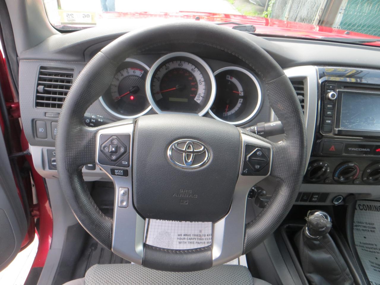 Toyota Tacoma Double Cab V6 4WD 2015