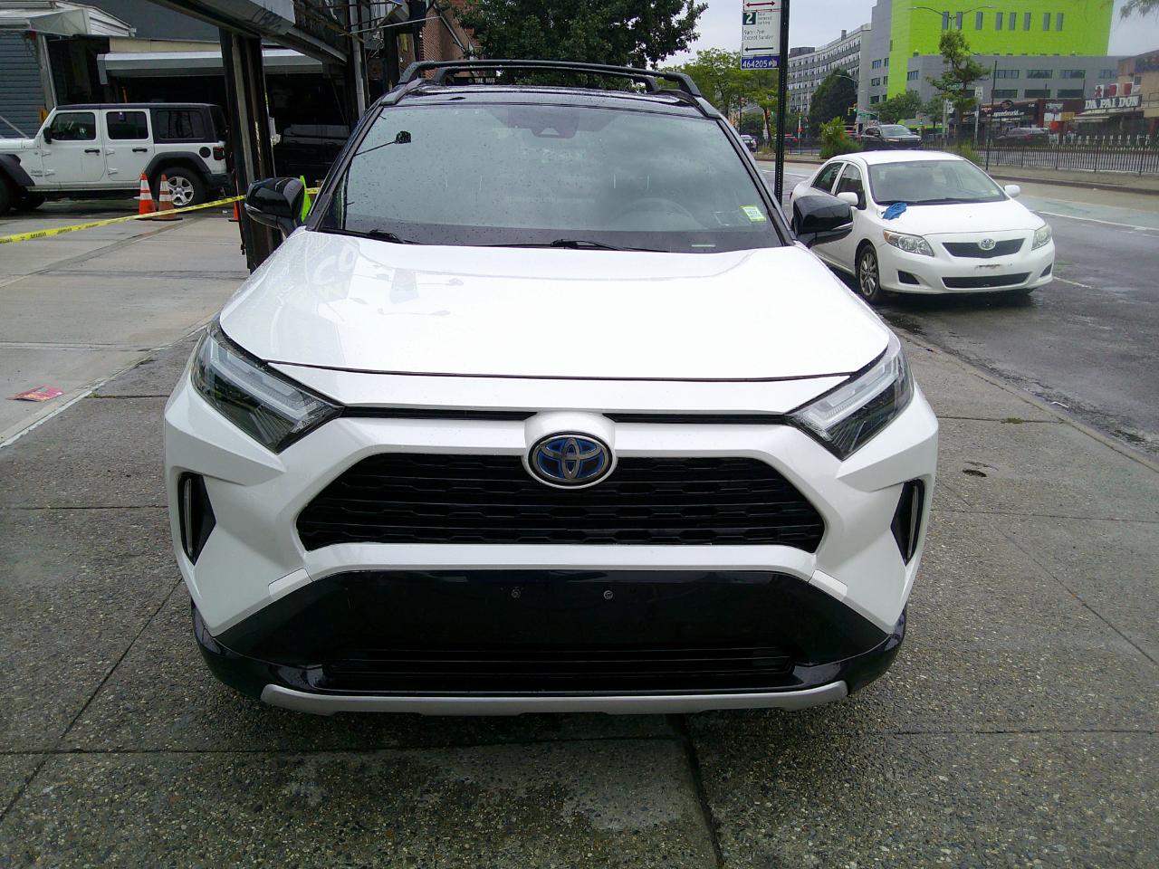 Toyota RAV4 Hybrid XSE 2023