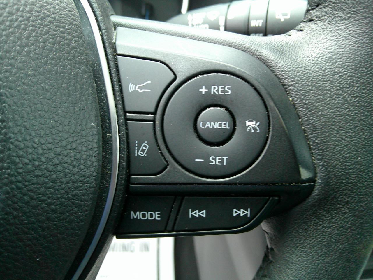 Toyota RAV4 Hybrid XSE 2023